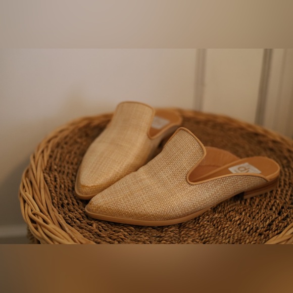Dolce Vita Basket Weaved Mules Icarus - Picture 1 of 6
